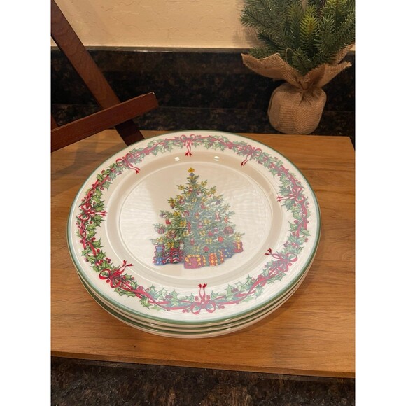 4 Radko Traditions Holiday Celebrations Dinner Plates - Picture 4 of 6